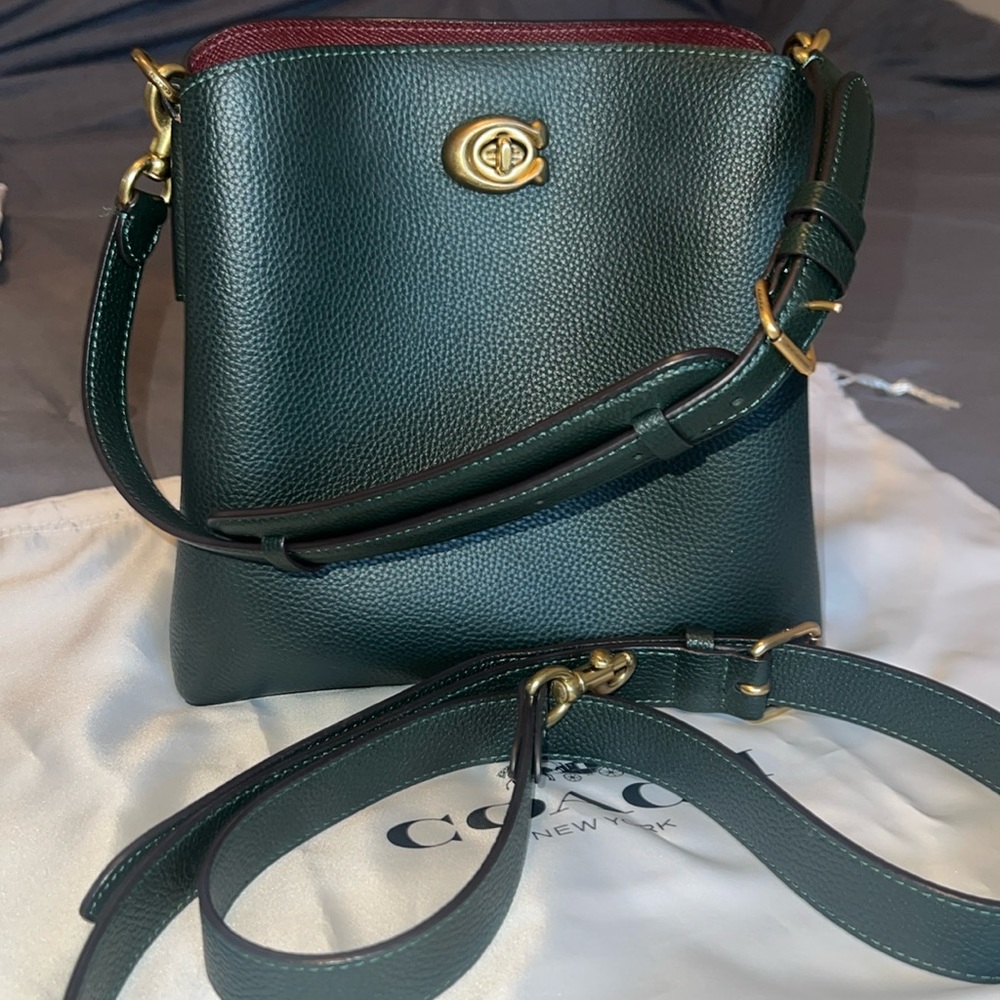 Coach Willow crossbody- convertible shoulder BUCKET💚
